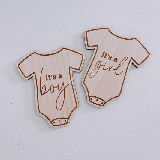 It's a Boy/Girl Birth Announcement, Newborn Photo Prop