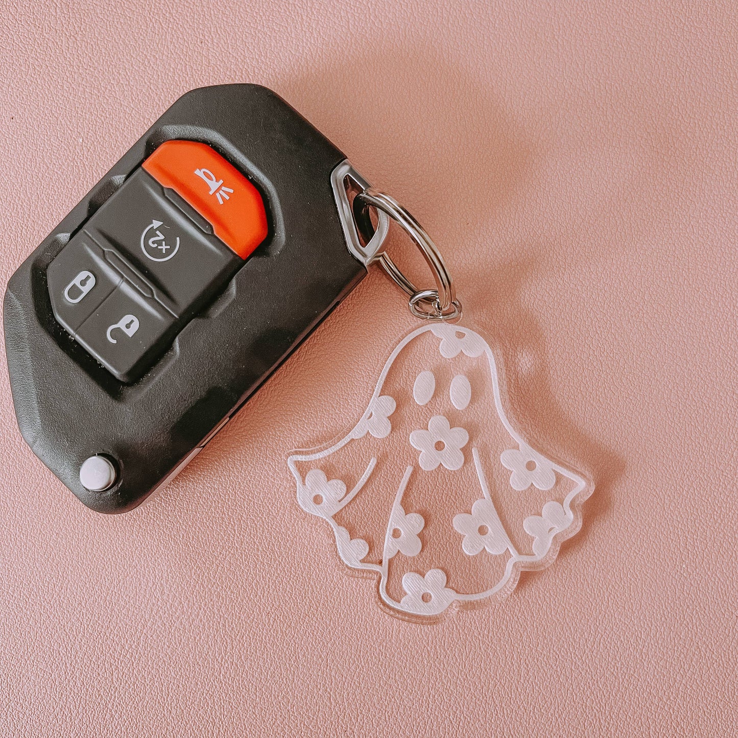 Daisy Ghost Keychain, Cute Keychain, Retro Keychain