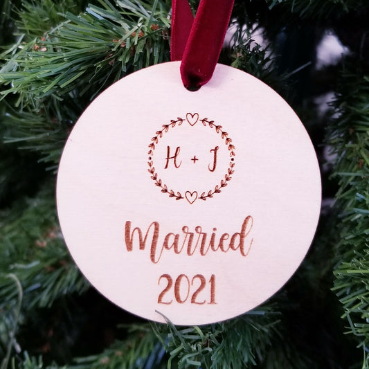 Personalized Married Ornament | Married Gift Tag | Wedding Party Favor